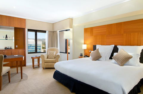 Hilton Adelaide - Australian Directory 21