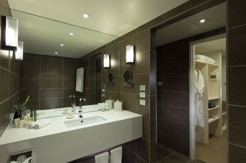 Hilton Adelaide - Australian Directory 6