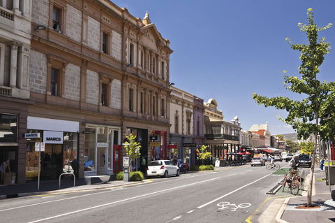 Hilton Adelaide - Australian Directory 40