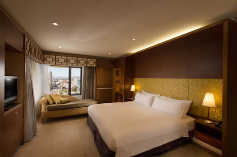 Hilton Adelaide - Australian Directory 23