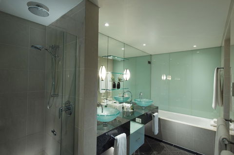 Hilton Adelaide - Australian Directory 25