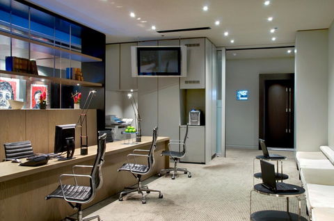 Hilton Adelaide - Australian Directory 28