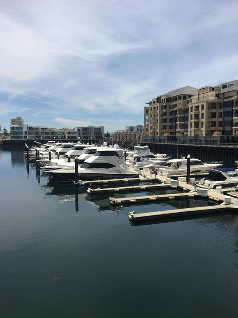 Glenelg Beach Studio - Australian Directory 2