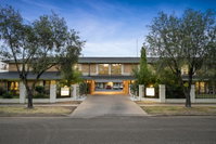 Book Wagga Wagga Accommodation Vacations Australian Directory Australian Directory
