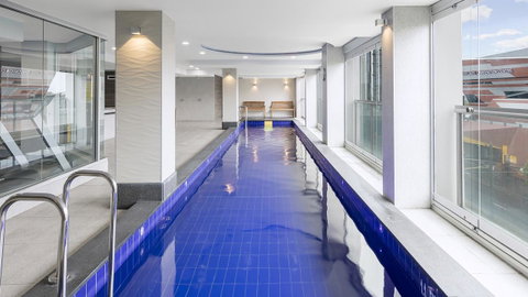Oaks Adelaide Embassy Suites - Australian Directory 8