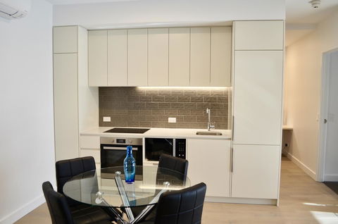 Whitmore SQ - Australian Directory 4