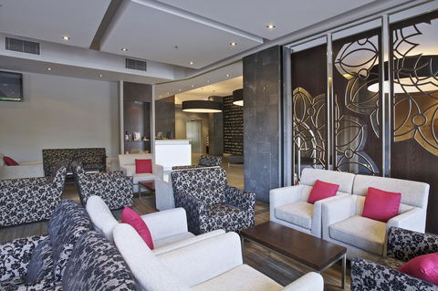 Mantra Hindmarsh Square - Australian Directory 9