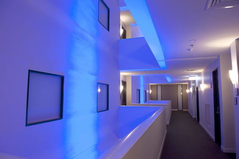 Mantra Hindmarsh Square - Australian Directory 6