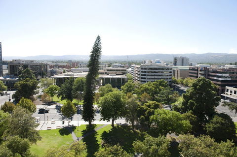Mantra Hindmarsh Square - Australian Directory 21