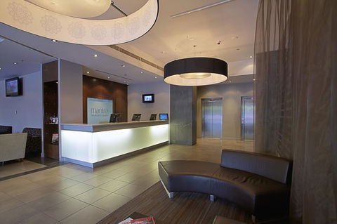 Mantra Hindmarsh Square - Australian Directory 7