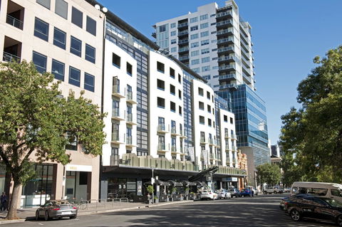 Mantra Hindmarsh Square - Australian Directory 5