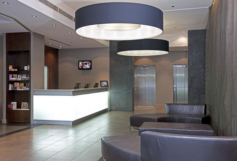 Mantra Hindmarsh Square - Australian Directory 8