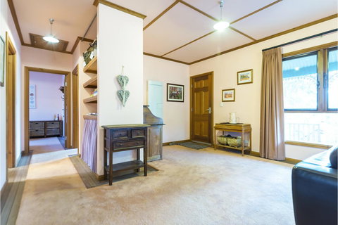 Rustic On 13th - Australian Directory 16