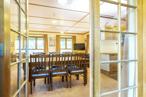 Rustic On 13th - Australian Directory 12