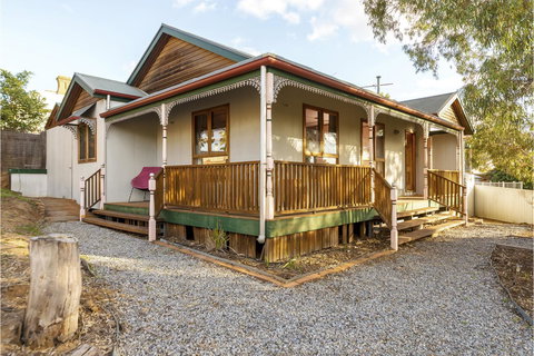 Rustic On 13th - Australian Directory 17