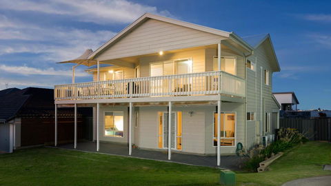 Rocks Beach House Victor Harbor - Australian Directory 4