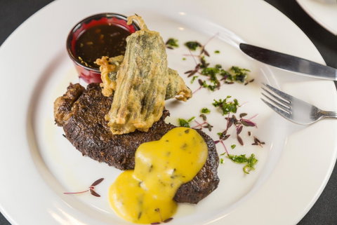 Adelaide Inn - Australian Directory 32