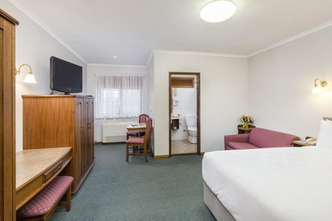 Adelaide Inn - Australian Directory 10