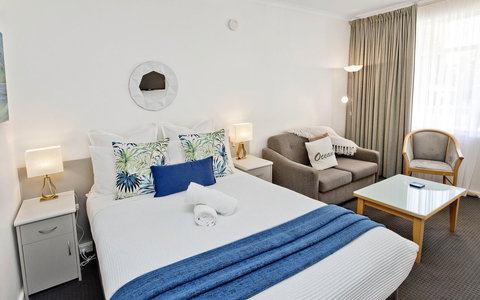 Glenelg Oasis Studios - Australian Directory 0