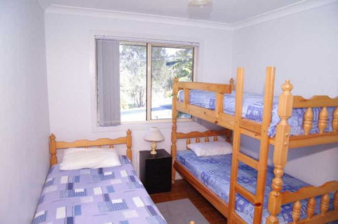 Bellhaven 1, 17 Willow Street - Australian Directory 4