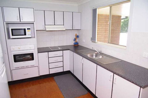 Bellhaven 1, 17 Willow Street - Australian Directory 0