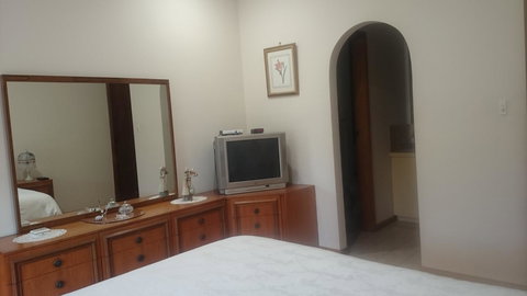 Gaerwood B&B - Australian Directory 6