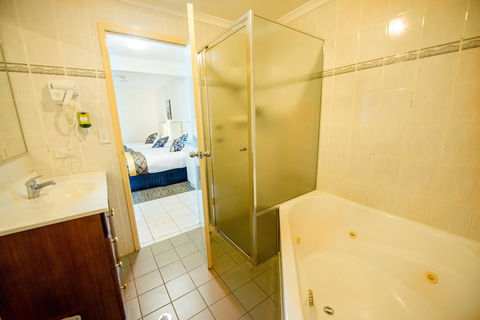 Jacksons Motor Inn - Australian Directory 9