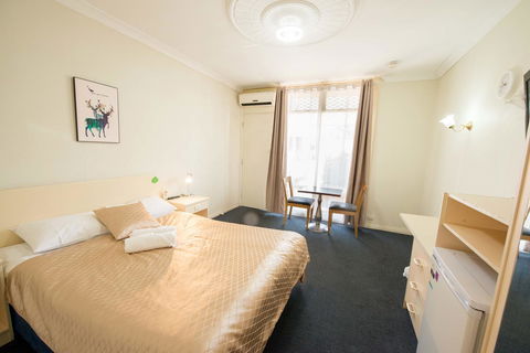 Jacksons Motor Inn - Australian Directory 5