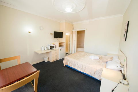 Jacksons Motor Inn - Australian Directory 6