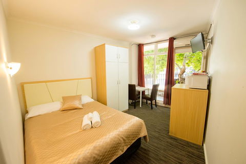 Jacksons Motor Inn - Australian Directory 8