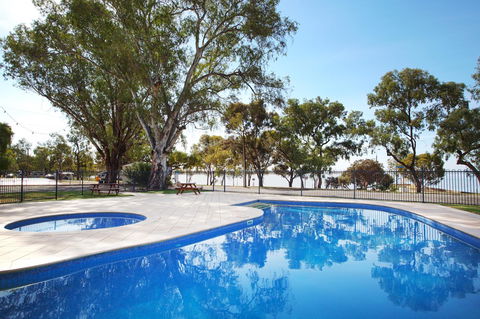 Discovery Parks - Lake Bonney - Australian Directory 30