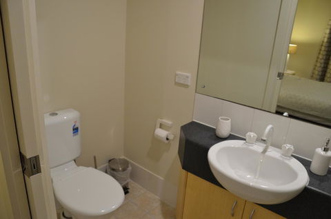 Adelaide City Apartment - 3br, 2bath & Carpark - Australian Directory 12