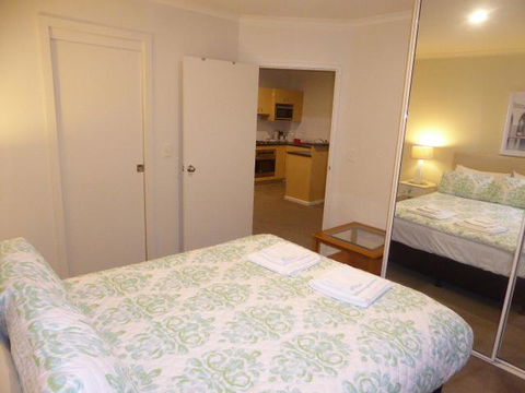 Adelaide City Apartment - 3br, 2bath & Carpark - Australian Directory 10