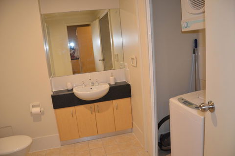 Adelaide City Apartment - 3br, 2bath & Carpark - Australian Directory 17