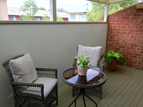 Superb Townhouse In North Adelaide - Australian Directory 16