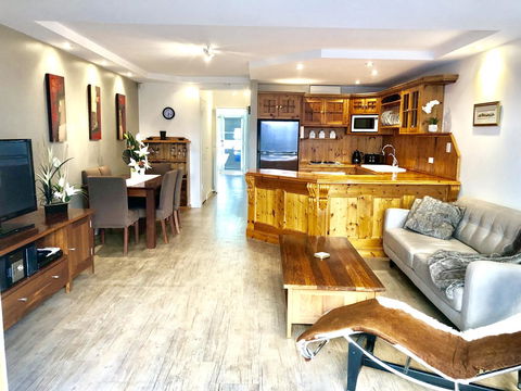 Superb Townhouse In North Adelaide - Australian Directory 0