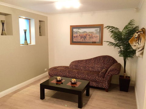 Superb Townhouse In North Adelaide - Australian Directory 18
