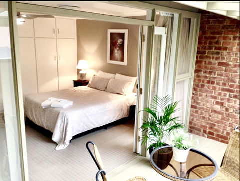 Superb Townhouse In North Adelaide - Australian Directory 3