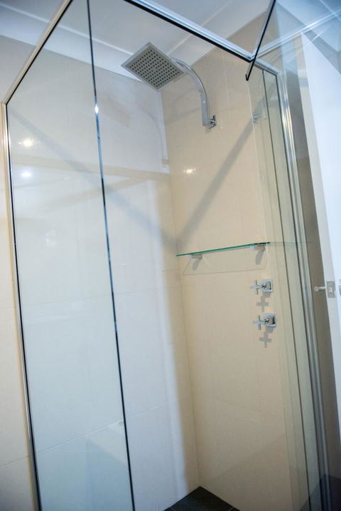 Arkana Motor Inn & Terrace Apartments - Australian Directory 16