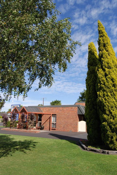 Arkana Motor Inn & Terrace Apartments - Australian Directory 44