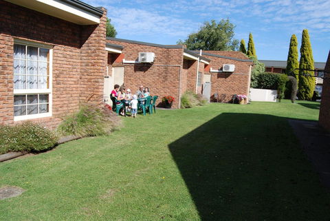 Arkana Motor Inn & Terrace Apartments - Australian Directory 21