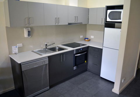 Arkana Motor Inn & Terrace Apartments - Australian Directory 30