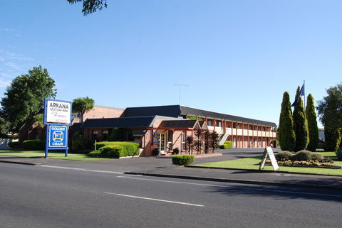 Arkana Motor Inn & Terrace Apartments - Australian Directory 36