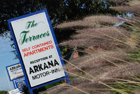Arkana Motor Inn & Terrace Apartments - Australian Directory 23