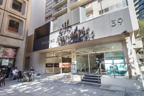 York Apartments On Grenfell - Australian Directory 7