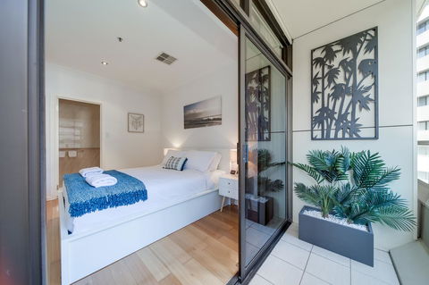 York Apartments On Grenfell - Australian Directory 5
