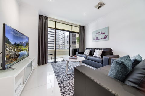 York Apartments On Grenfell - Australian Directory 2