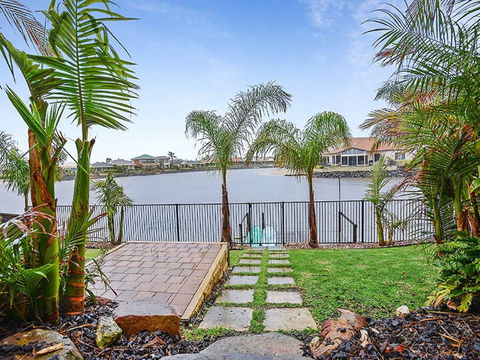 Lakeside - Encounter Bay - Australian Directory 3