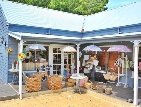 SkyView Villa - Australian Directory 8