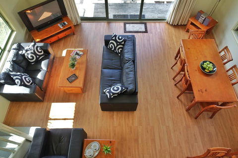 SkyView Villa - Australian Directory 2